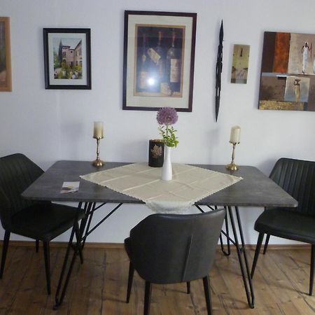 Ferienwohnung Ehlen Im Alten Winzerhaus Zeltingen-Rachtig Exteriör bild