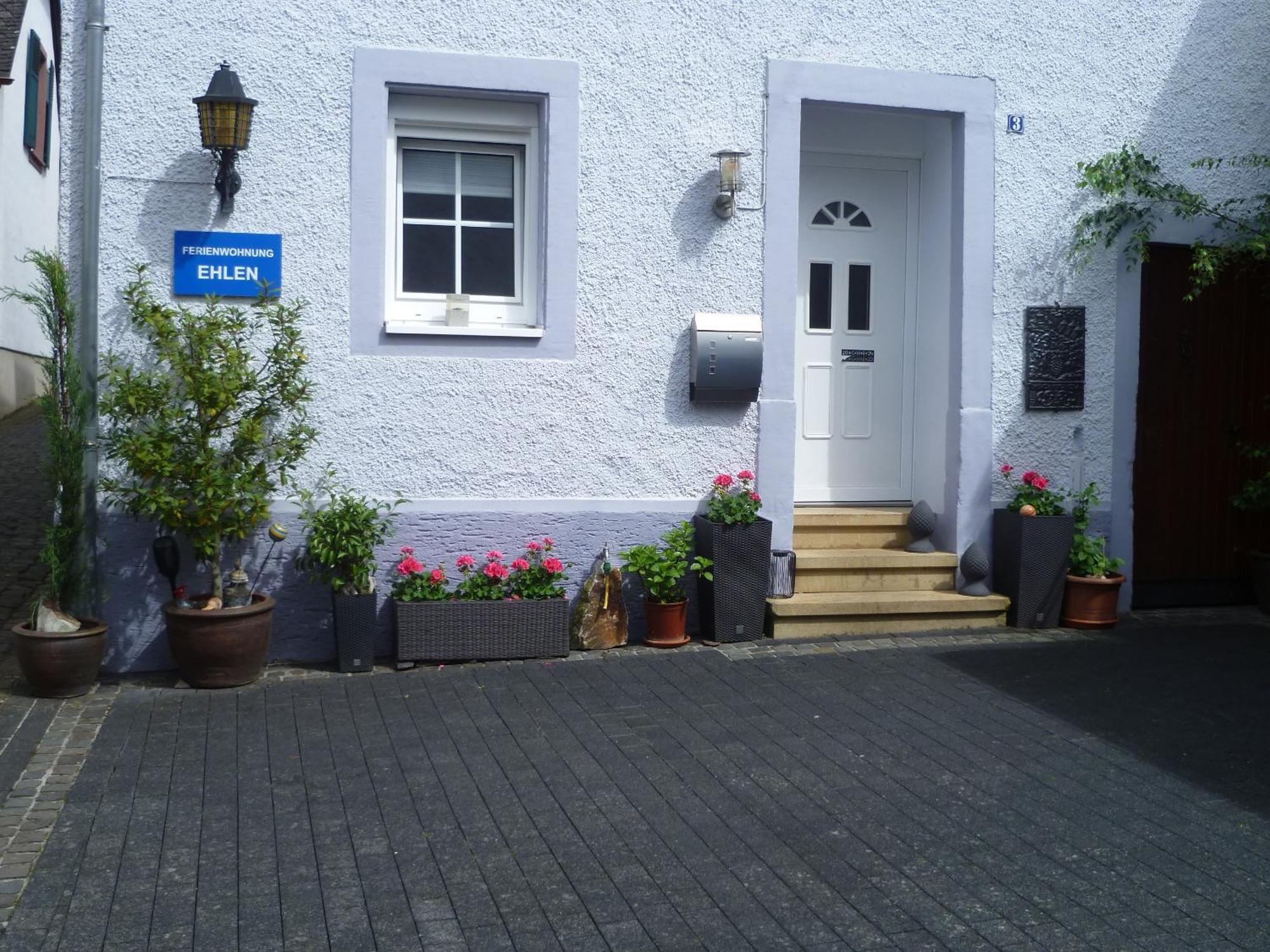 Ferienwohnung Ehlen Im Alten Winzerhaus Zeltingen-Rachtig Exteriör bild