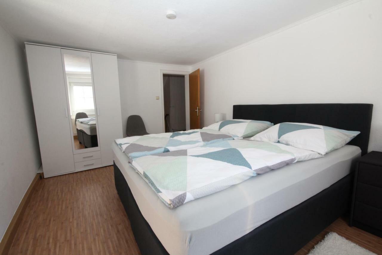 Ferienwohnung Ehlen Im Alten Winzerhaus Zeltingen-Rachtig Exteriör bild