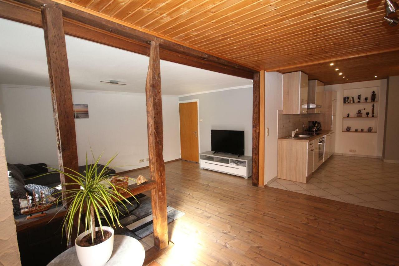 Ferienwohnung Ehlen Im Alten Winzerhaus Zeltingen-Rachtig Exteriör bild
