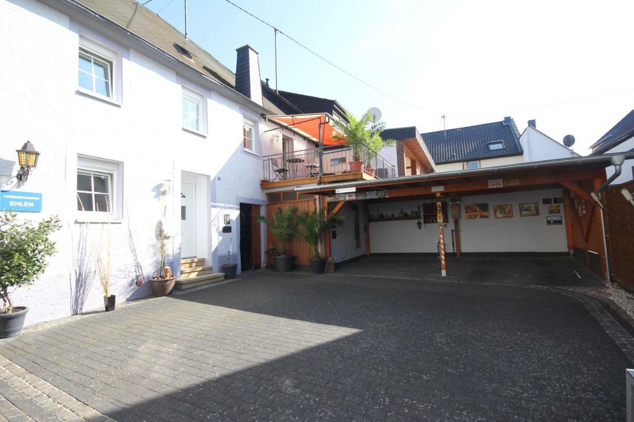 Ferienwohnung Ehlen Im Alten Winzerhaus Zeltingen-Rachtig Exteriör bild